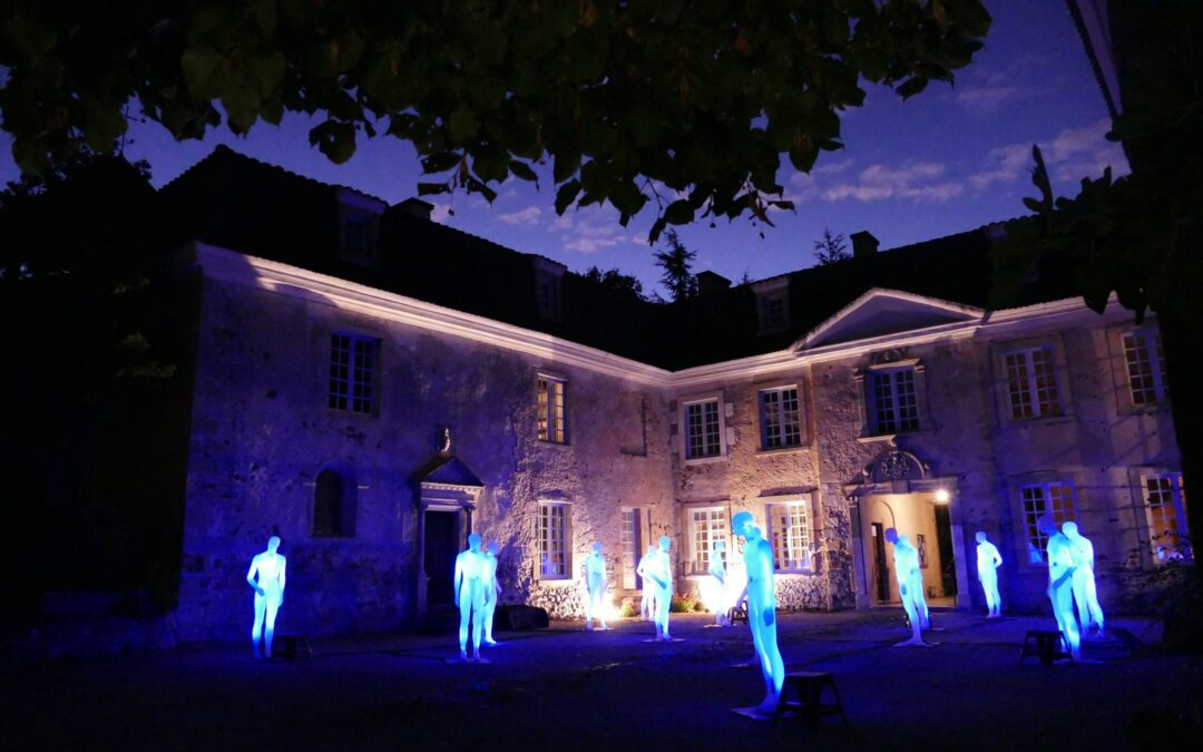 Les hommes debout
