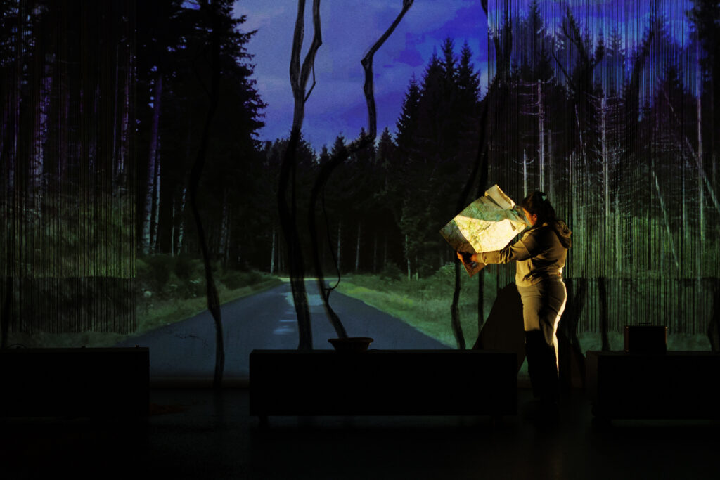 photo de répétition du spectacle Ecorces, Polar forestier