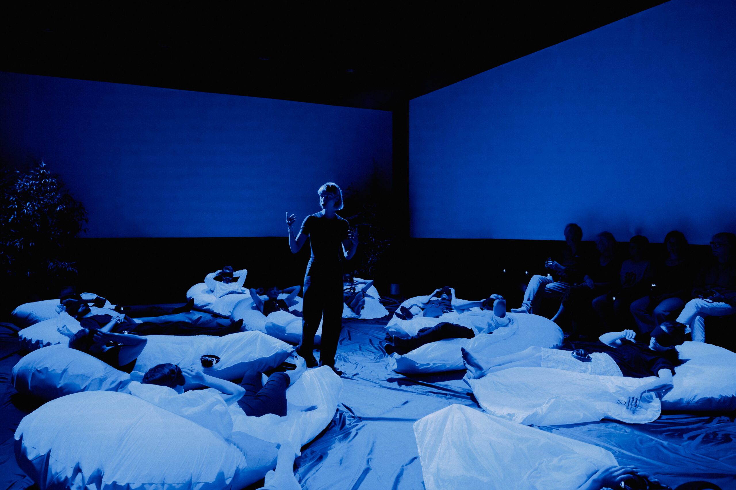 photo spectacle Sleep for Earth